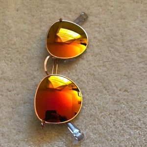 American Eagle Round Metal Sunglasses